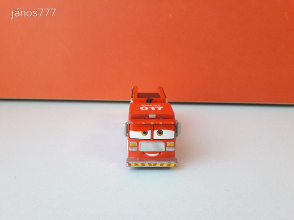Eredeti Mattel Cars Verdák Villám barátja Tiny Lugsworth tűzoltóautó !! 13cm