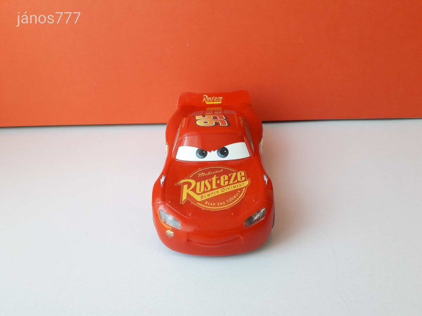 Eredeti Mattel Cars Verdák Villám McQueen versenyautó! 25cm ! EXTRA !!
