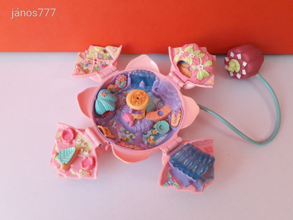 Bluebird 1996 Polly Pocket szökőkút varázslatos Liliom vintage szelence retro játéktér 4 figurával !