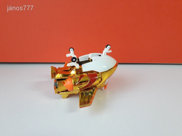 Eredeti Super Wings A Szárnyalók transformers átalakuló repülő Golden Boy ! 12cm