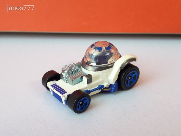 Eredeti Mattel Hot Wheels Star Wars R2D2 fém kisautó !!