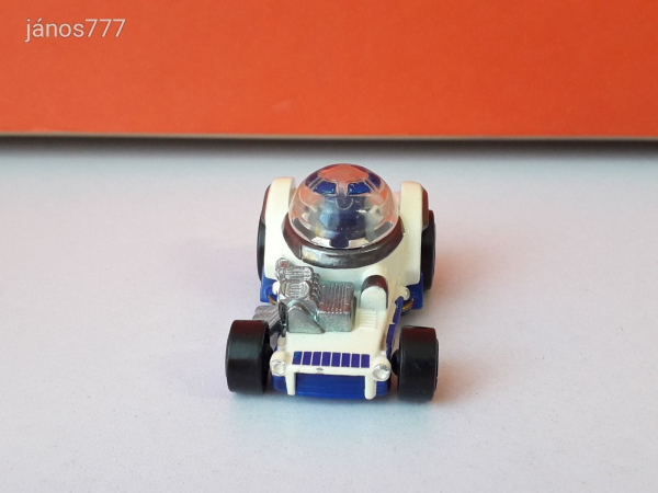 Eredeti Mattel Hot Wheels Star Wars R2D2 fém kisautó !!