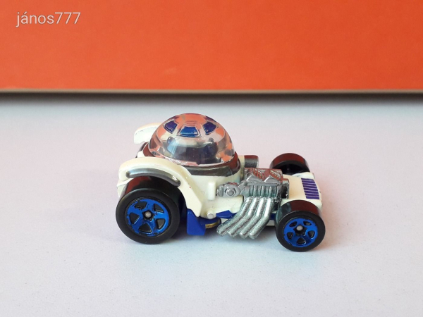 Eredeti Mattel Hot Wheels Star Wars R2D2 fém kisautó !!