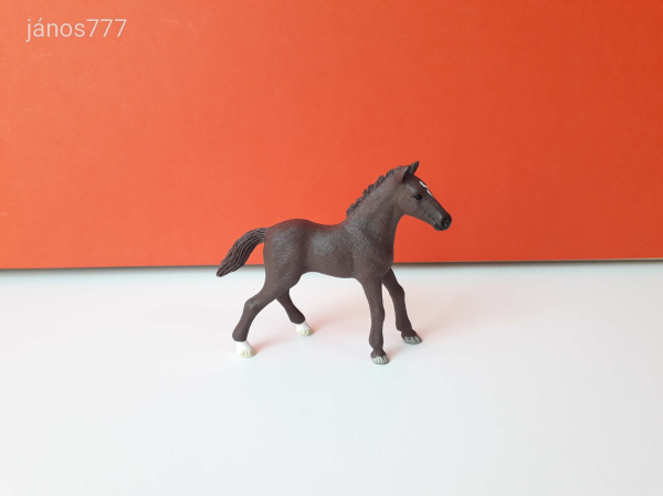Eredeti Schleich ló csikó állatfigura ! 9x8cm ! 2017-es kiadás !