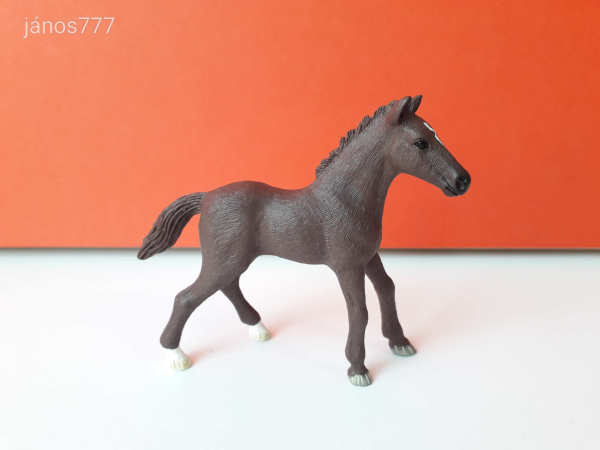 Eredeti Schleich ló csikó állatfigura ! 9x8cm ! 2017-es kiadás !