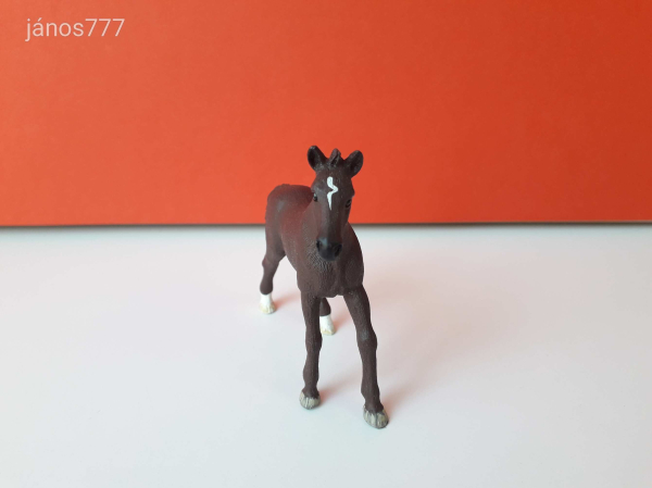 Eredeti Schleich ló csikó állatfigura ! 9x8cm ! 2017-es kiadás !