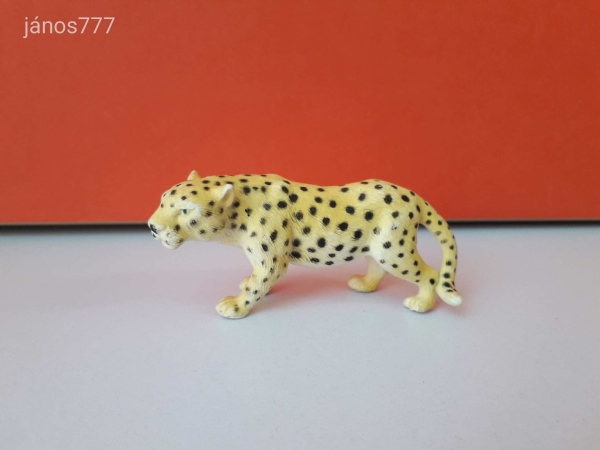 Eredeti Schleich Leopárd állatfigura ! 9x4cm ! 1995-ös kiadás ! Schleich 14127