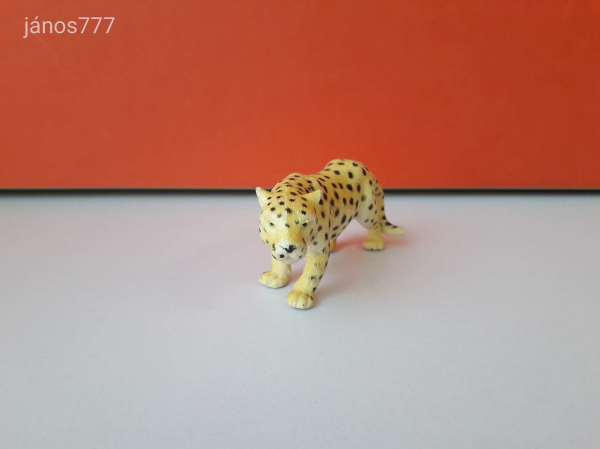Eredeti Schleich Leopárd állatfigura ! 9x4cm ! 1995-ös kiadás ! Schleich 14127