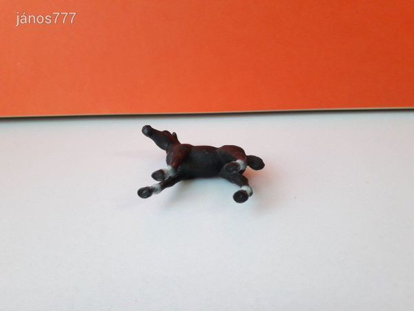 Eredeti Schleich ló csikó állatfigura ! 7,5x7,5cm !! 2012-es kiadás !! Schleich 13738