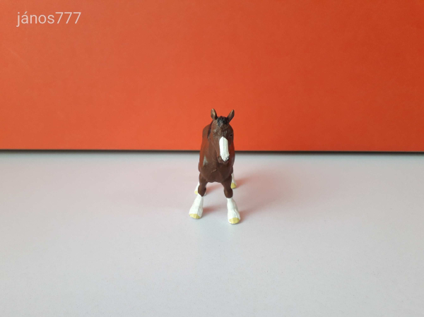 Eredeti Britains Ltd ló állatfigura ! 8x6,5cm ! 1970-es kiadás !!