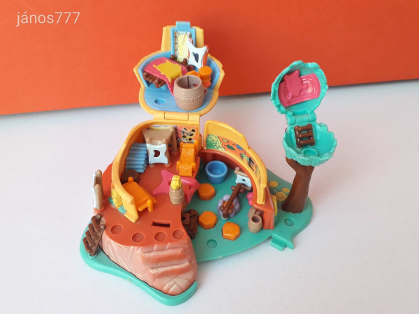 Eredeti Bluebird 1995 Polly Pocket Disney POCAHONTAS ház figurákkal retro játéktér ! EXTRA