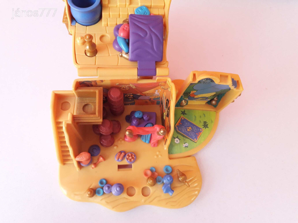 Eredeti Bluebird 1995 Polly Pocket Disney ALADDIN ház figurákkal Agrabah piac retro játéktér ! EXTRA