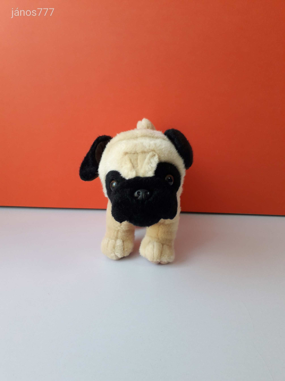 MOPSZ kutya plüss 27 cm-es kutyus !! Különleges kabala figura !!! EXTRA !! ÉLETHŰ