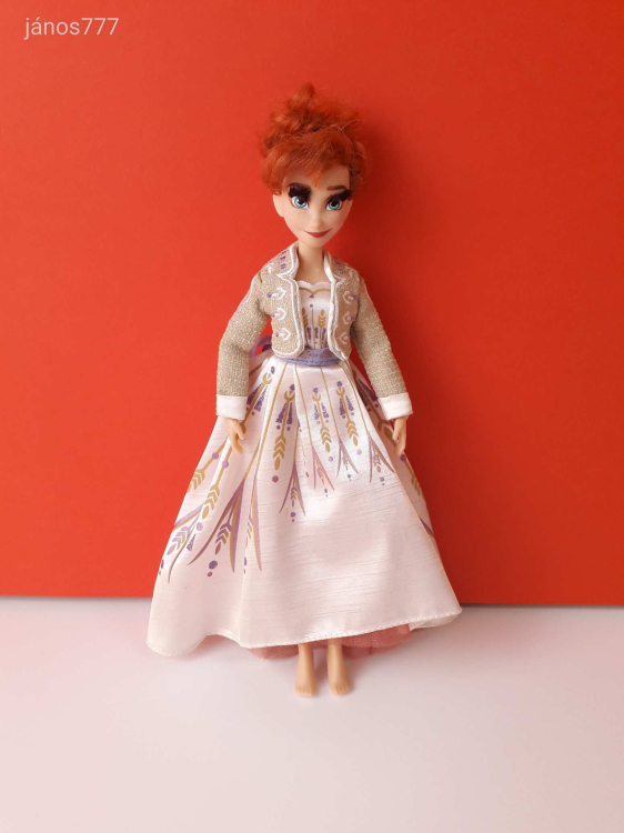 Eredeti Hasbro Disney Princess Frozen Jégvarázs Anna Arendelle hercegnő baba 27 cm EXTRA
