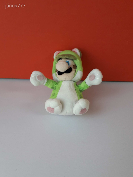SUPER MARIO 3D LAND LUIGI jelmezben plüss 17 cm-es kabala figura kezei MÁGNESESEK ! EXTRA