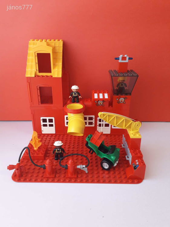Eredeti LEGO DUPLO Tűzoltóállomás gyakorló épület készlet ! 80db-os EXTRA csomag !!!