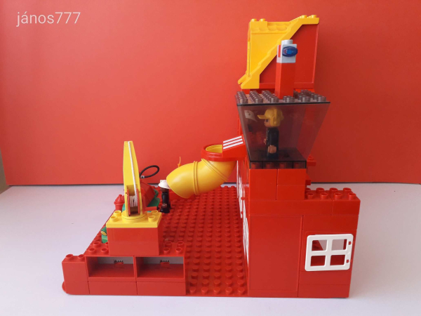 Eredeti LEGO DUPLO Tűzoltóállomás gyakorló épület készlet ! 80db-os EXTRA csomag !!!