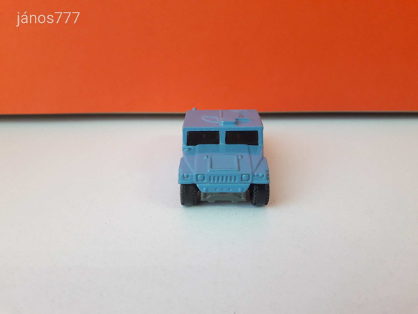 Eredeti Matchbox Mattel HUMVEE fém kisautó !! 6,5cm