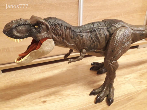 Eredeti Mattel Jurassic World Dominion Super Colossal Tyrannosaurus Rex dinoszaurusz !! 101cm !!