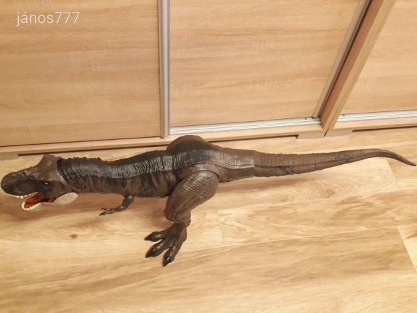 Eredeti Mattel Jurassic World Dominion Super Colossal Tyrannosaurus Rex dinoszaurusz !! 101cm !!