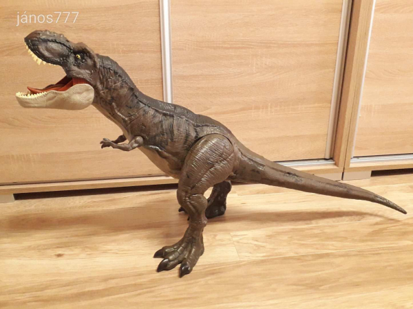 Eredeti Mattel Jurassic World Dominion Super Colossal Tyrannosaurus Rex dinoszaurusz !! 101cm !!