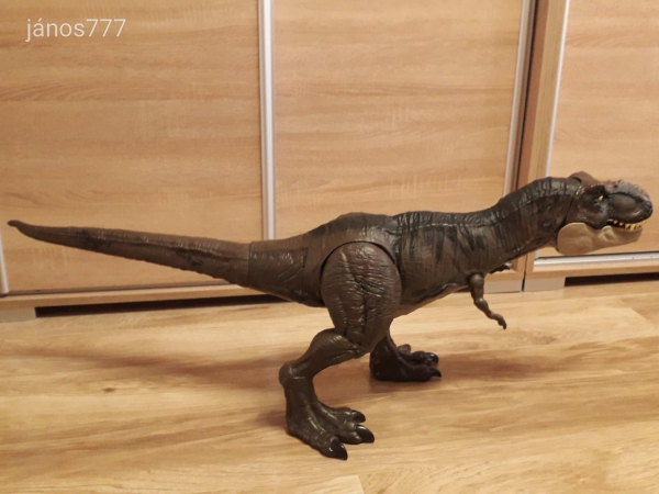 Eredeti Mattel Jurassic World Dominion Super Colossal Tyrannosaurus Rex dinoszaurusz !! 101cm !!