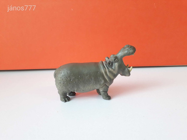 Eredeti Schleich viziló állatfigura !! 11x7,5cm ! 1996-os kiadás ! Schleich 14132