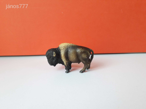Eredeti Schleich bölény állatfigura !! 11x7cm ! 2004-es kiadás ! Schleich 14349