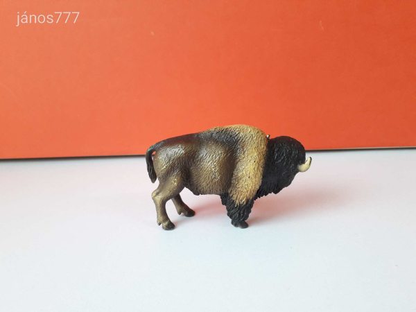 Eredeti Schleich bölény állatfigura !! 11x7cm ! 2004-es kiadás ! Schleich 14349
