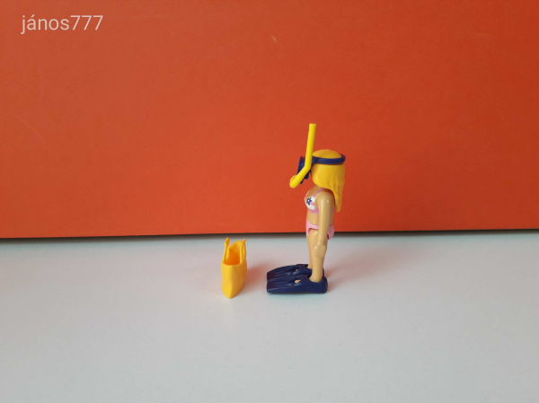 Eredeti Playmobil Búvár lány figura !!