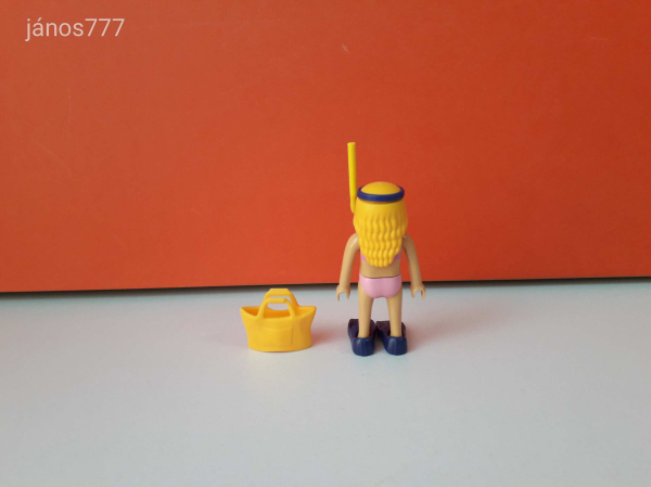 Eredeti Playmobil Búvár lány figura !!