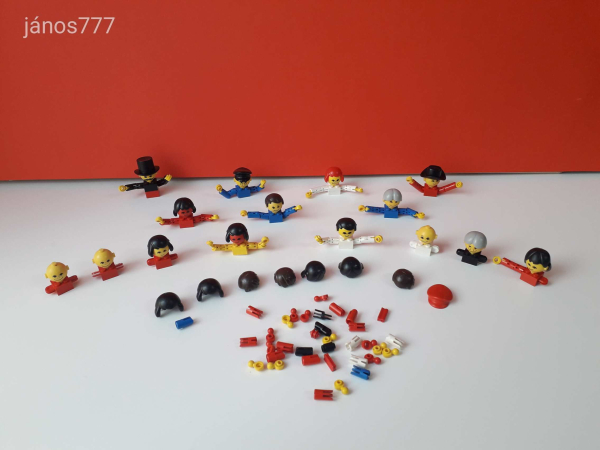 Eredeti LEGO Nagyfejű figurák és kiegészítők a '70-es évekből csomag !!