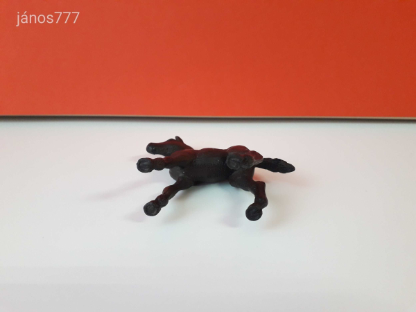 Eredeti Schleich ló csikó Fríz csikó állatfigura ! 8,5x8cm !! 2006-os kiadás !! Schleich 13622
