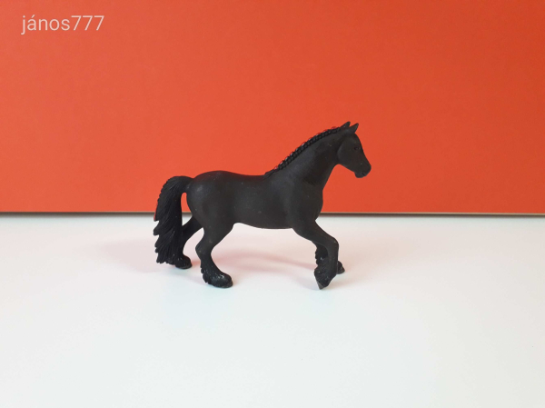 Eredeti Schleich ló Fríz kanca állatfigura !! 14x10,5cm ! 2013-as kiadás ! Schleich 13749