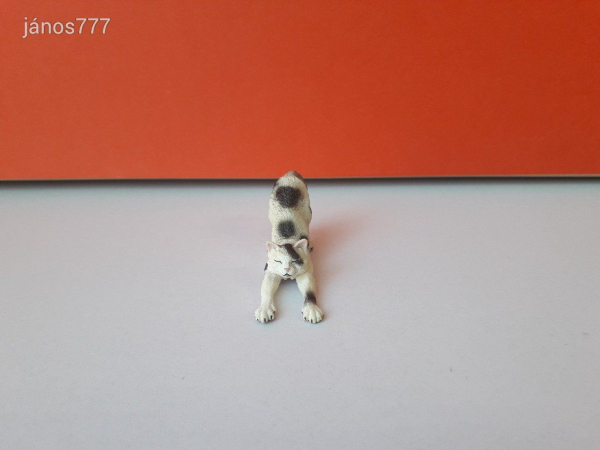Eredeti Schleich macska cica állatfigura ! 7x3cm ! 2010-es kiadás !! Schleich 13677