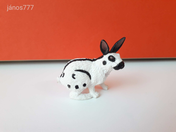 Eredeti Papo Papillon nyúl állatfigura !! 4x4cm ! 2003-as kiadás ! Papo 51025