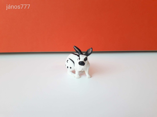 Eredeti Papo Papillon nyúl állatfigura !! 4x4cm ! 2003-as kiadás ! Papo 51025