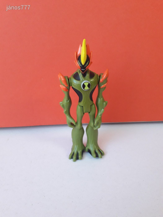 Eredeti BEN 10 szörny akciófigura !! 11cm !! B10