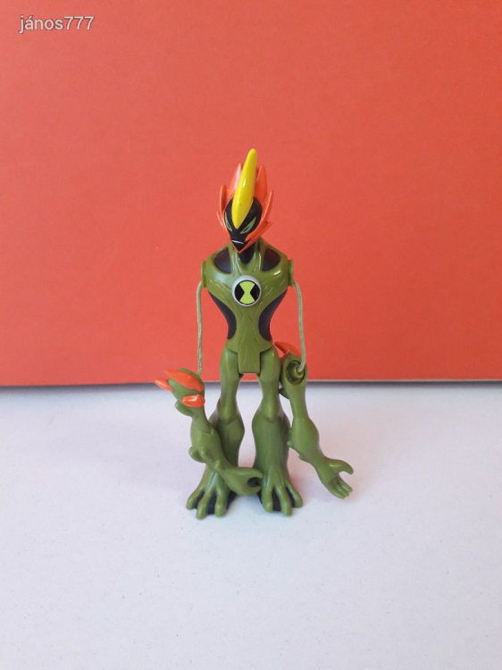 Eredeti BEN 10 szörny akciófigura !! 11cm !! B10