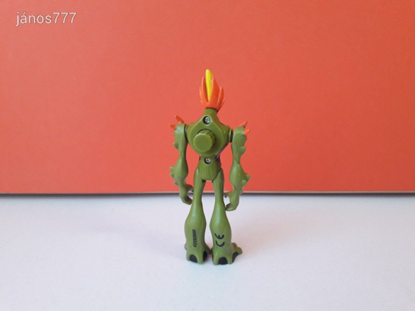 Eredeti BEN 10 szörny akciófigura !! 11cm !! B10