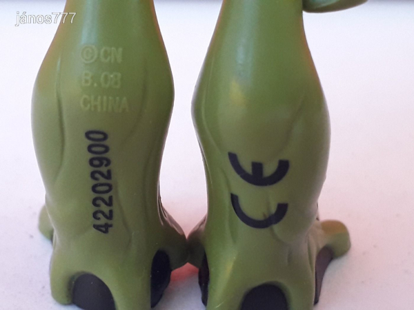 Eredeti BEN 10 szörny akciófigura !! 11cm !! B10