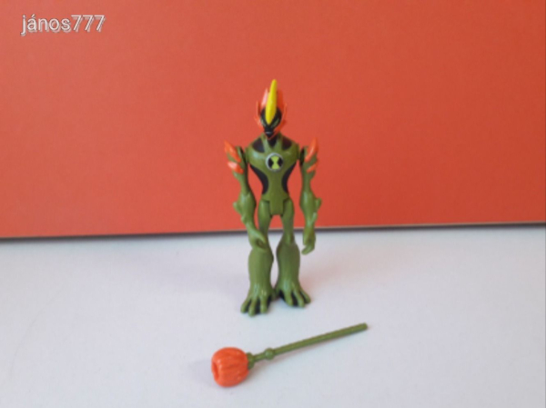 Eredeti BEN 10 szörny akciófigura !! 11cm !! B10