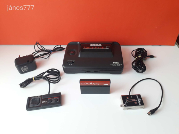 Eredeti SEGA Master System II konzol gép + kiegészítők 2 játékkal !!!