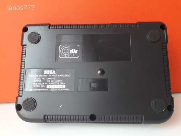 Eredeti SEGA Master System II konzol gép + kiegészítők 2 játékkal !!!