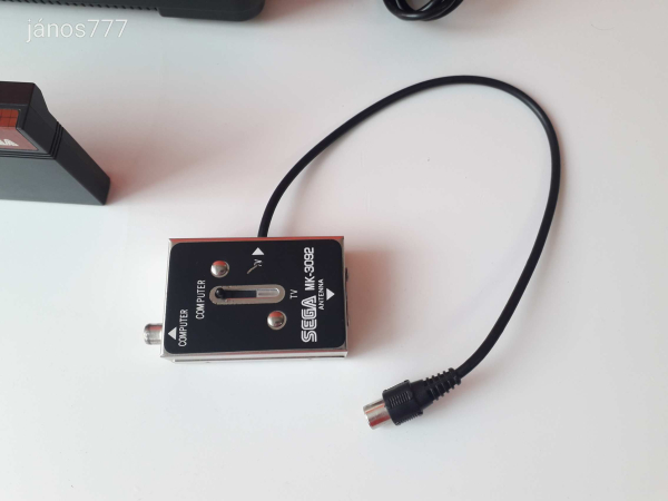 Eredeti SEGA Master System II konzol gép + kiegészítők 2 játékkal !!!