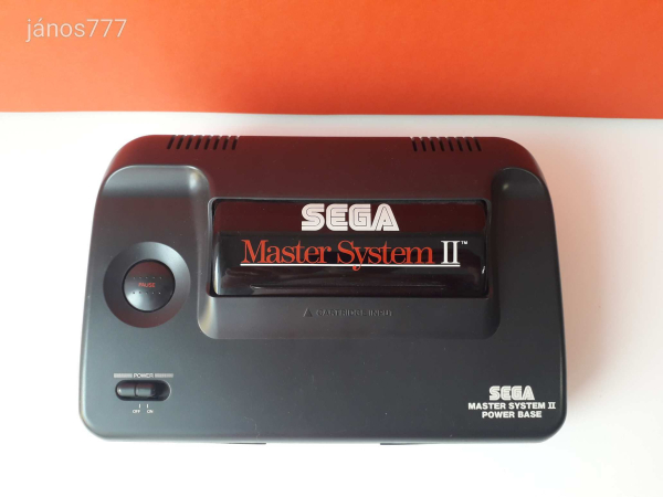 Eredeti SEGA Master System II konzol gép + kiegészítők 2 játékkal !!!