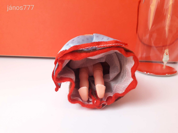 NÉPVISELETI BABA retro régi baba népviseletben 12 cm-es pislogós baba ! EXTRA