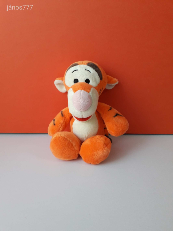Eredeti Disney TIGRIS Micimackó mese plüss 26 cm-es kabala figura ! Micimackó mese szereplő ! EXTRA