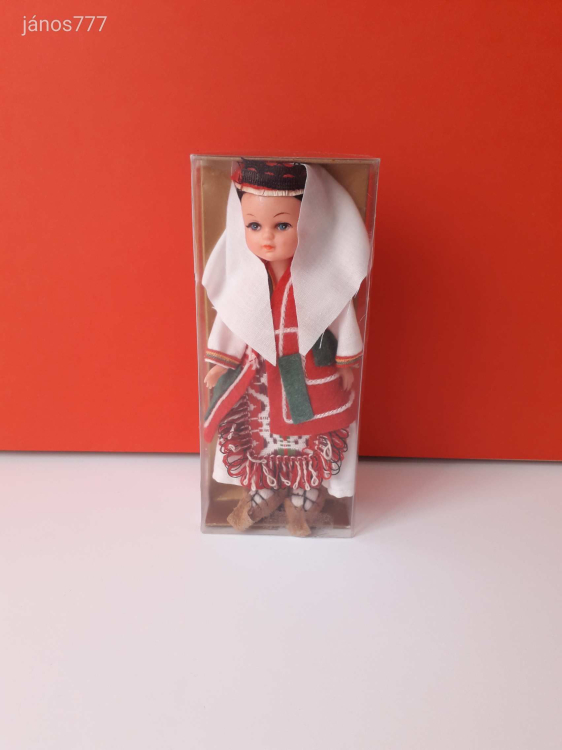 NÉPVISELETI BABA retro régi baba népviseletben 18 cm-es baba ! EXTRA
