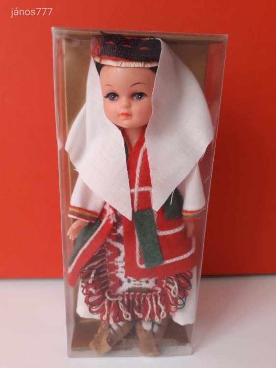 NÉPVISELETI BABA retro régi baba népviseletben 18 cm-es baba ! EXTRA